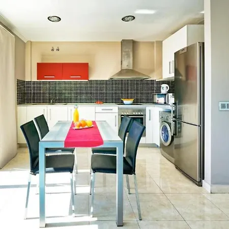 Resort De Amadores 4*